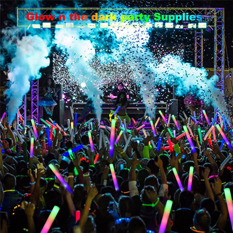 Flashing Led Foam Sticks Party - A75K グロースティックまとめ買い、3つのモードでカラフルに点滅するLEDフォームスティック、暗闇で光る結婚式用パーティー用品、5個入り
