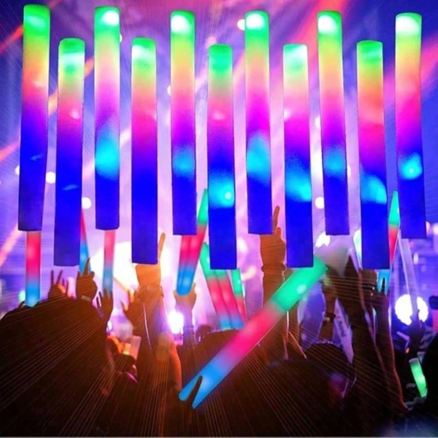 CamelParty 100個入りフォームグロースティック  - Flashing Led Foam Sticks Party のレビューと価格