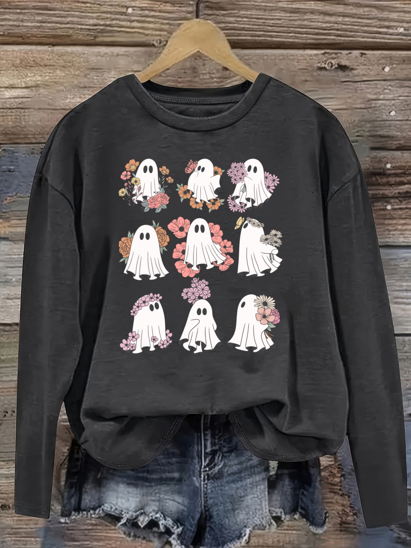 レディースカジュアル長袖クルーネックTシャツ、花柄とゴースト - Costumes のレビューと価格