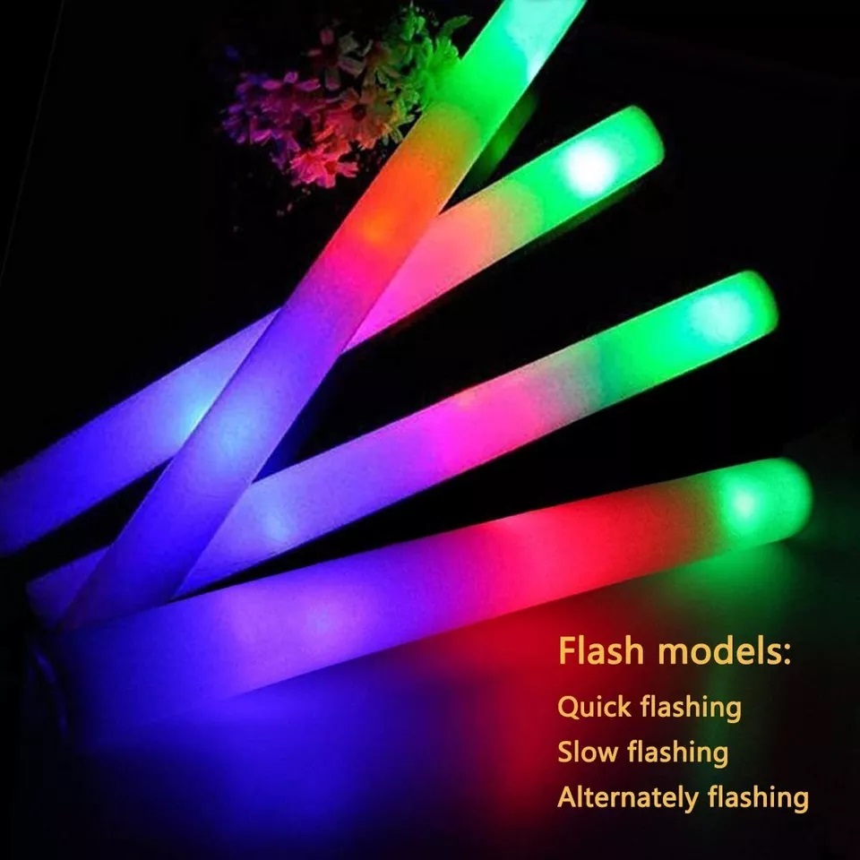 グロースティック バルク100本入り LEDライトアップフォ - Flashing Led Foam Sticks Party のレビューと価格