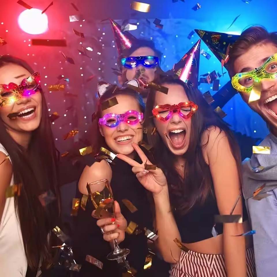 暗闇で光るメガネ　まとめ買いLEDライトアップメガネ　202 - Glow In The Dark Party Glasses のレビューと価格
