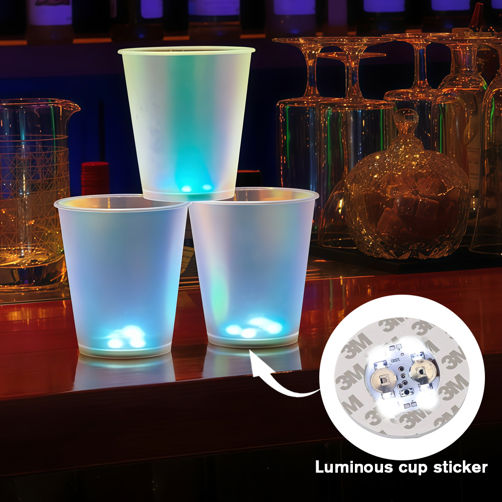 10個入り LED 暗闇で光るカップ 光るワイングラス 使い - Glow In The Dark Party Glasses のレビューと価格