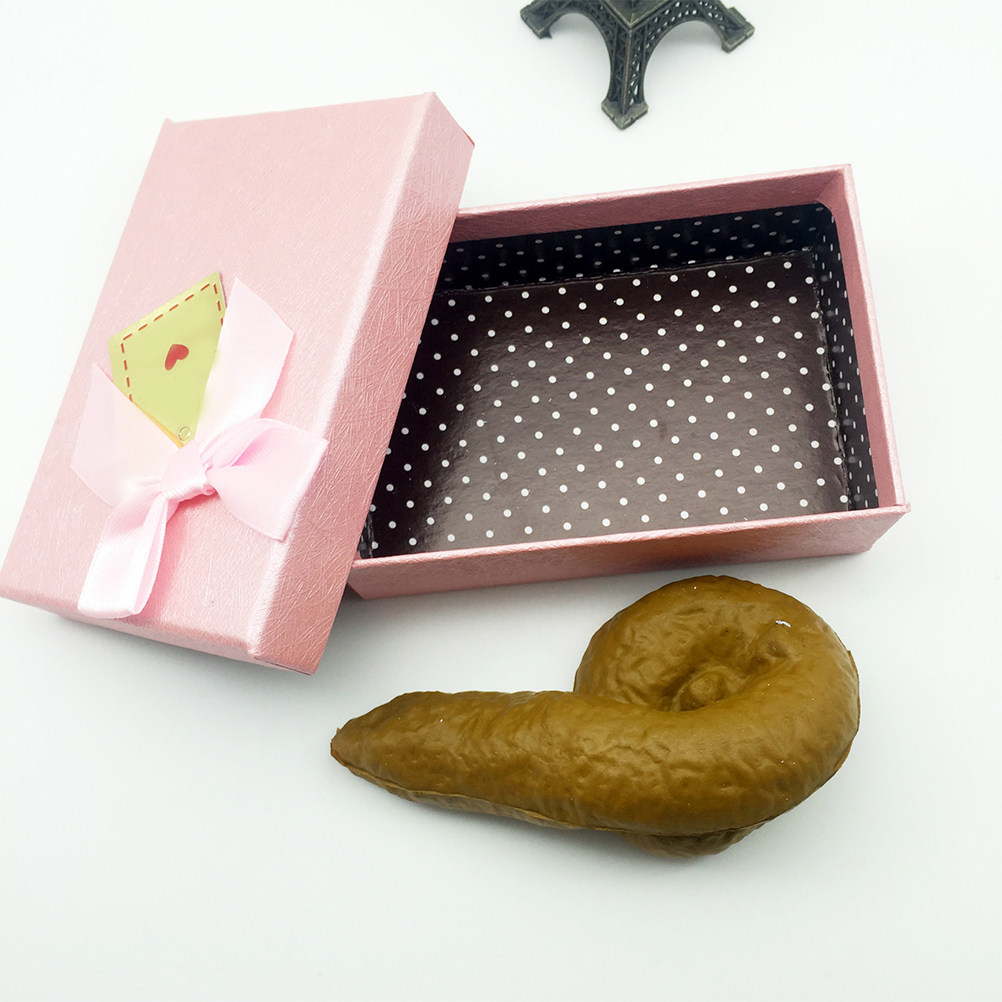 リアルな偽うんちのいたずらグッズ、柔らかく柔軟で握りやすい、 - Fake Poop Gag Gift のレビューと価格