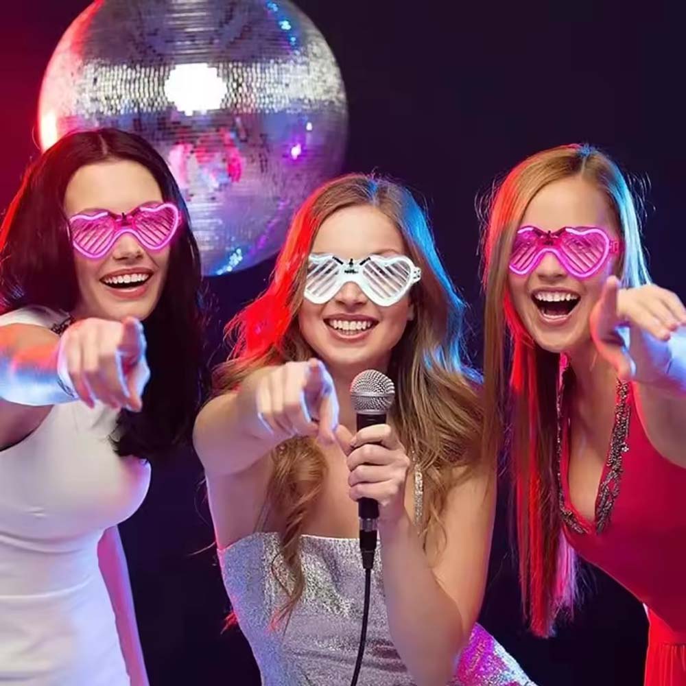 10/20/50個入り 暗闇で光るメガネ ハート型LEDライ - Glow In The Dark Party Glasses のレビューと価格