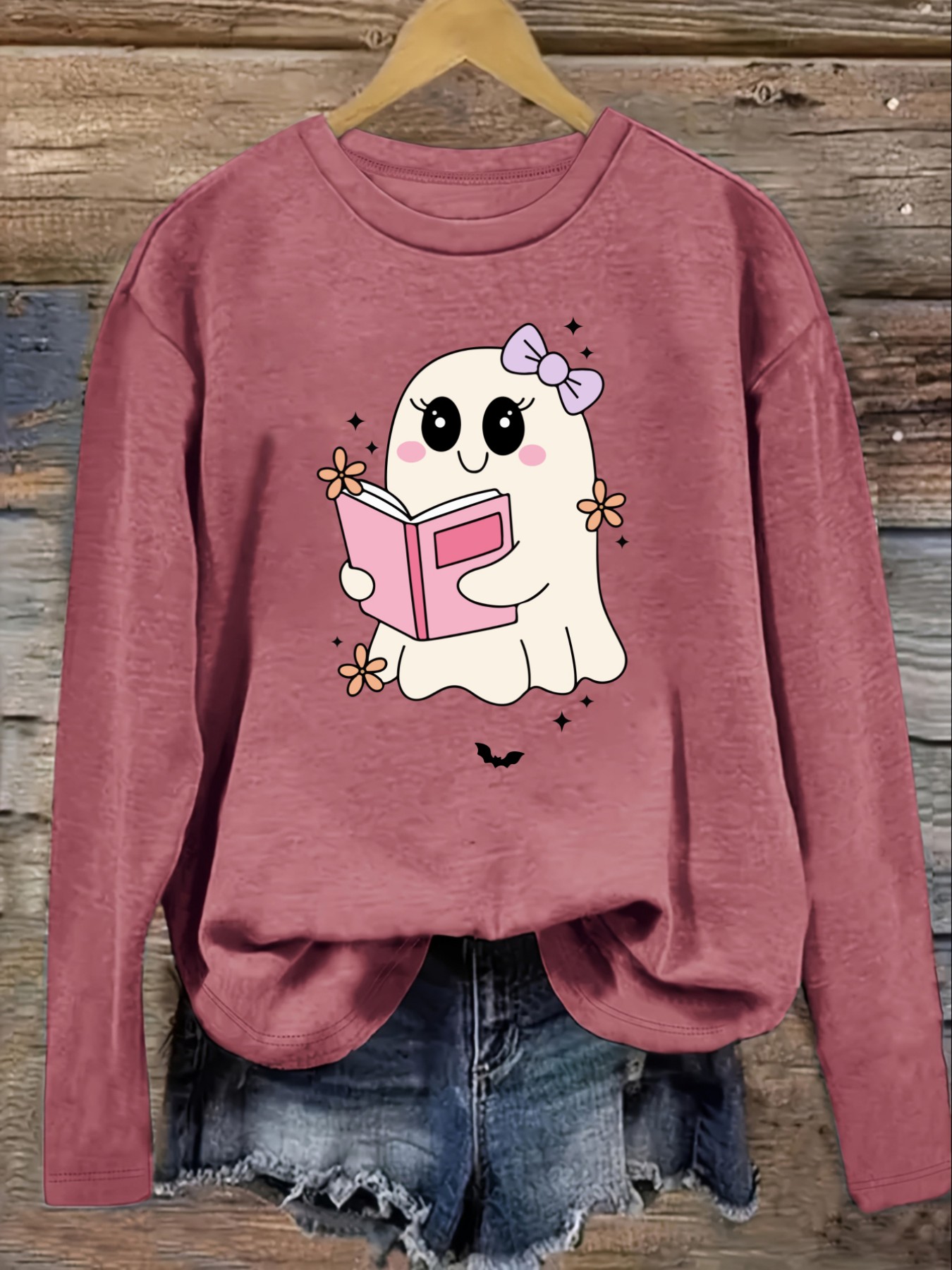 レディースカジュアル長袖クルーネックTシャツ、かわいいゴース - Costumes のレビューと価格