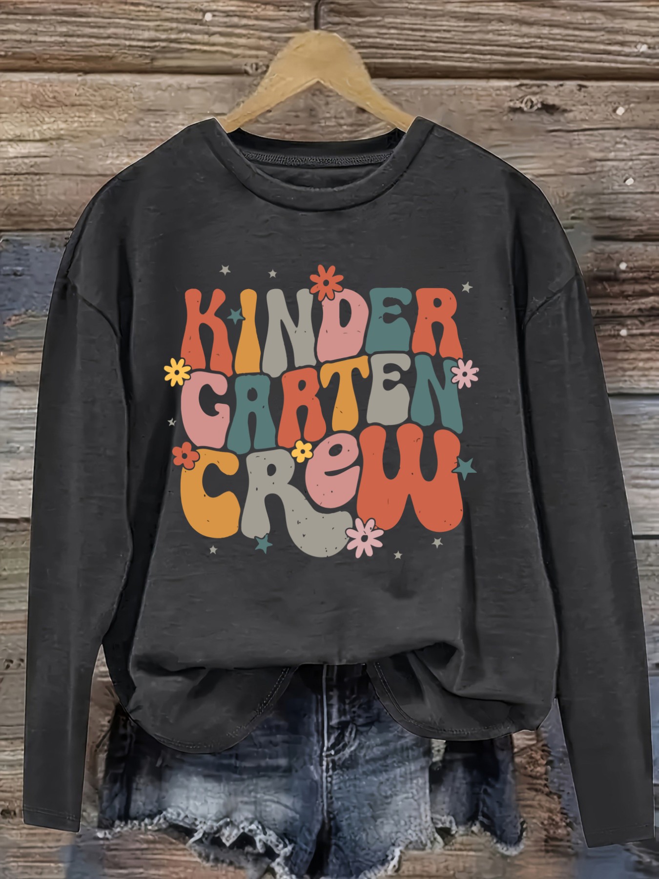 レディースカジュアル長袖クルーネックTシャツ、幼稚園児向け花 - Costumes のレビューと価格