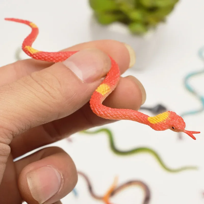 ハイシミュレーションプラスチックスネークモデル、面白い怖いお - Prank Toys のレビューと価格